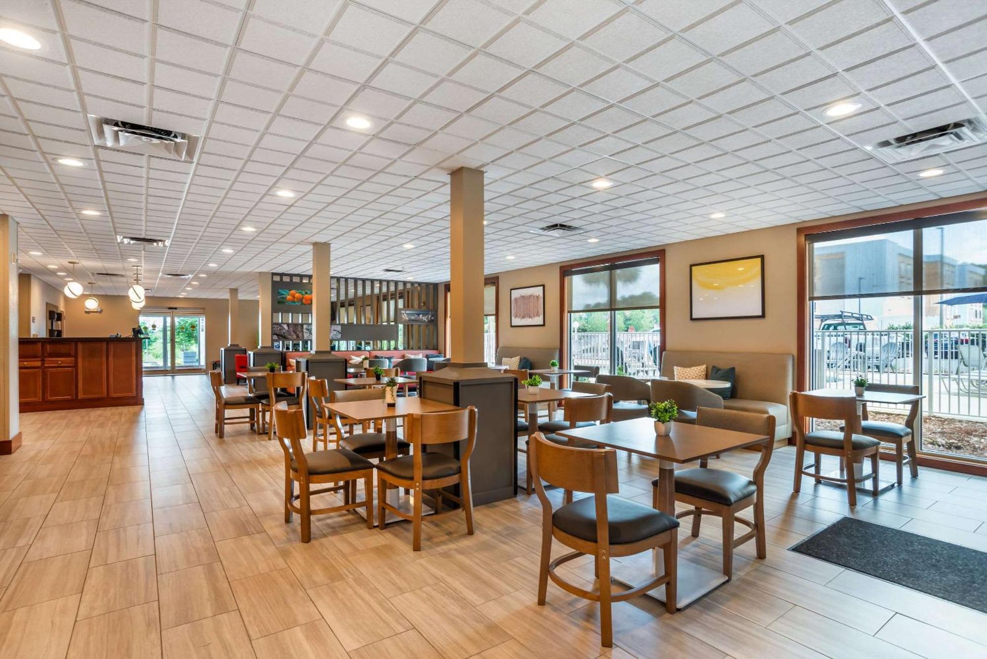Comfort Inn & Suites Crestview Eksteriør billede