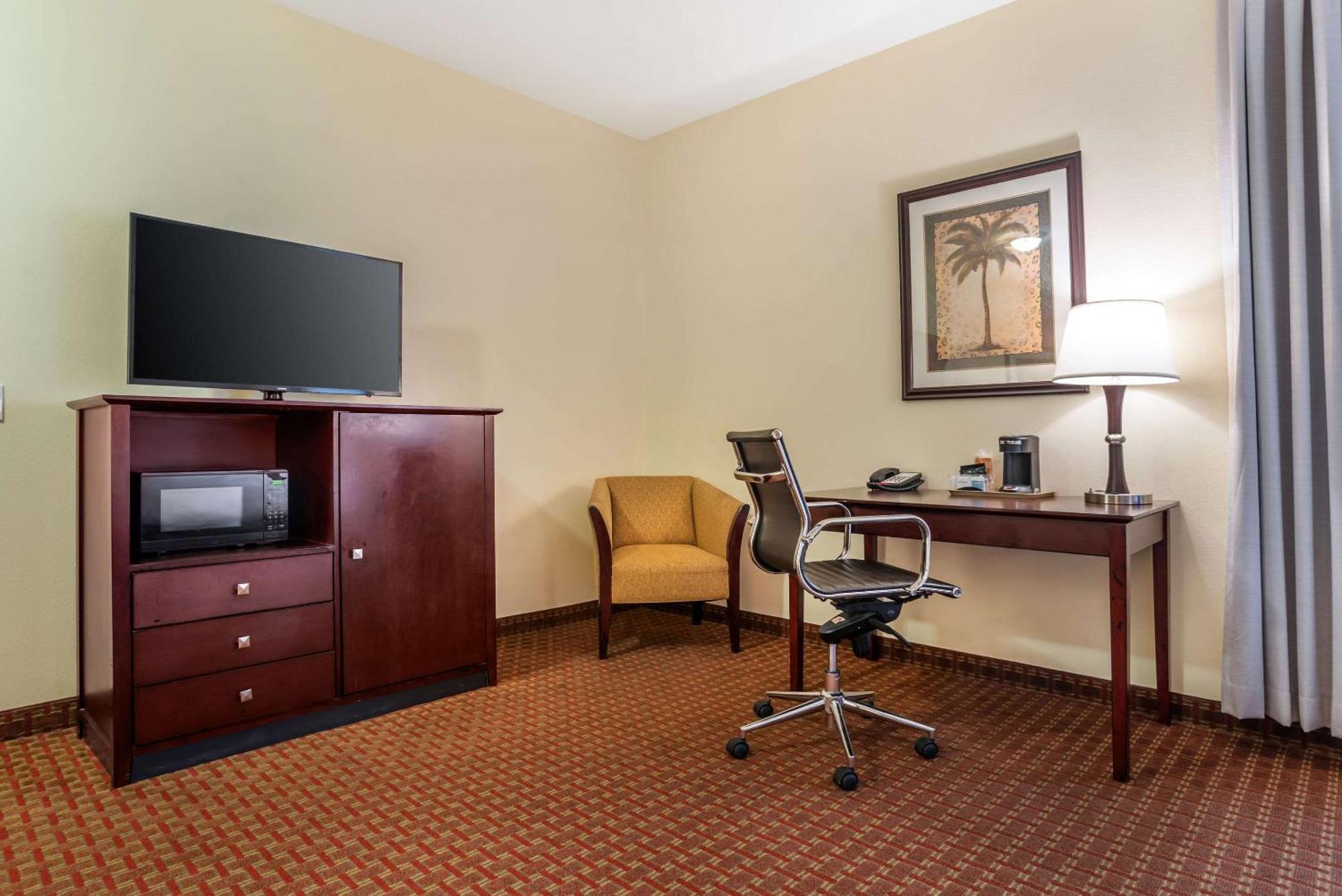 Comfort Inn & Suites Crestview Eksteriør billede