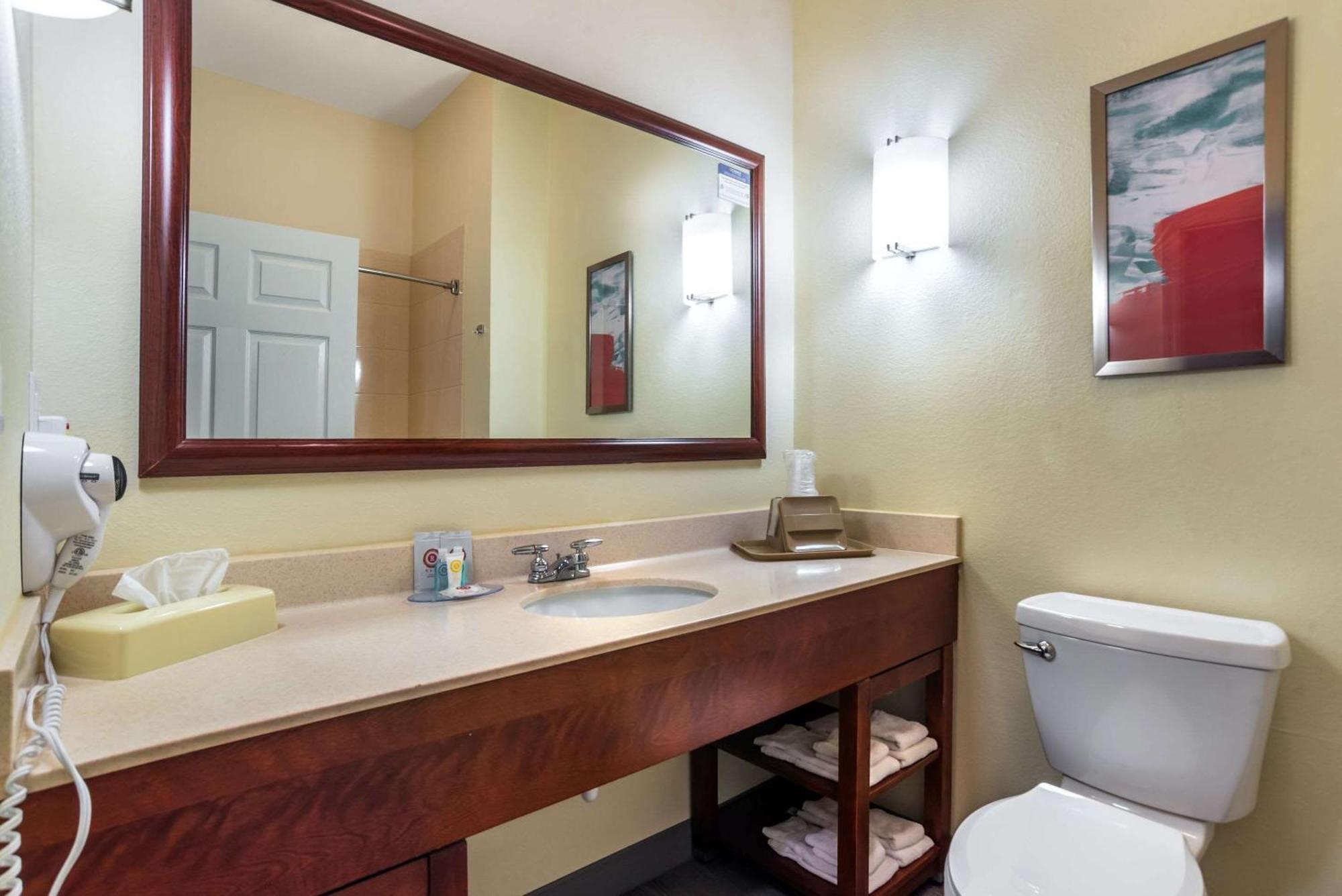 Comfort Inn & Suites Crestview Eksteriør billede
