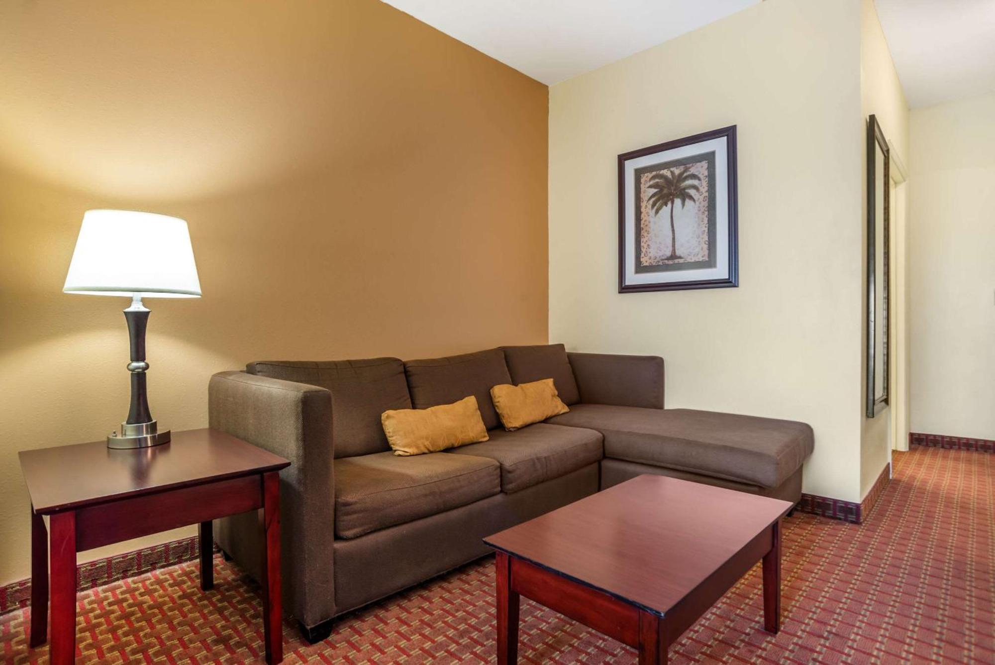 Comfort Inn & Suites Crestview Eksteriør billede
